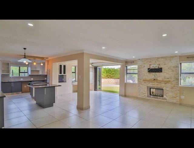 4 BEDROOM HOUSE FOR SALE IN HARTENBOS LANDGOED